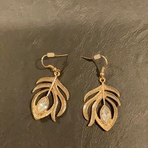 Cute and trendy feather earrings